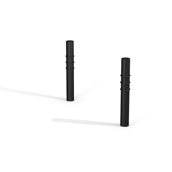 Slackline High - two sturdy black posts.