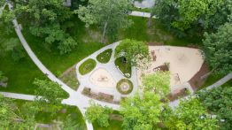 natural playground lars laj