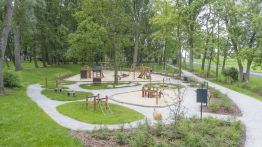 playground lars laj