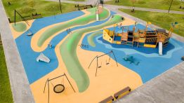 playground lars laj