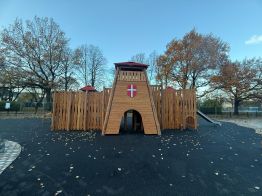 playground lars laj viking