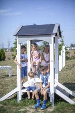 playground lars laj kids playing smiling