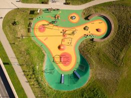 playground lars laj