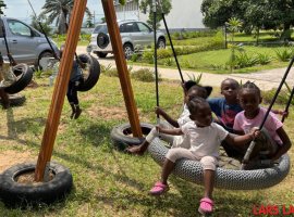 Lars Laj supports Bana Mayele in Congo: a new playground at an orphanage.