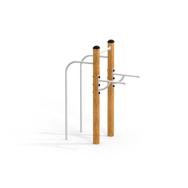 Outdoor fitness equipment Bars II with wooden posts and metal bars.