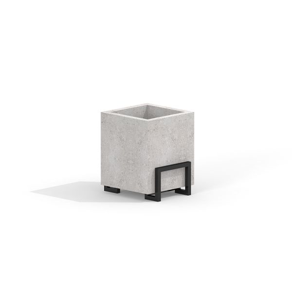 Concrete Thor flowerpot with black metal stand.